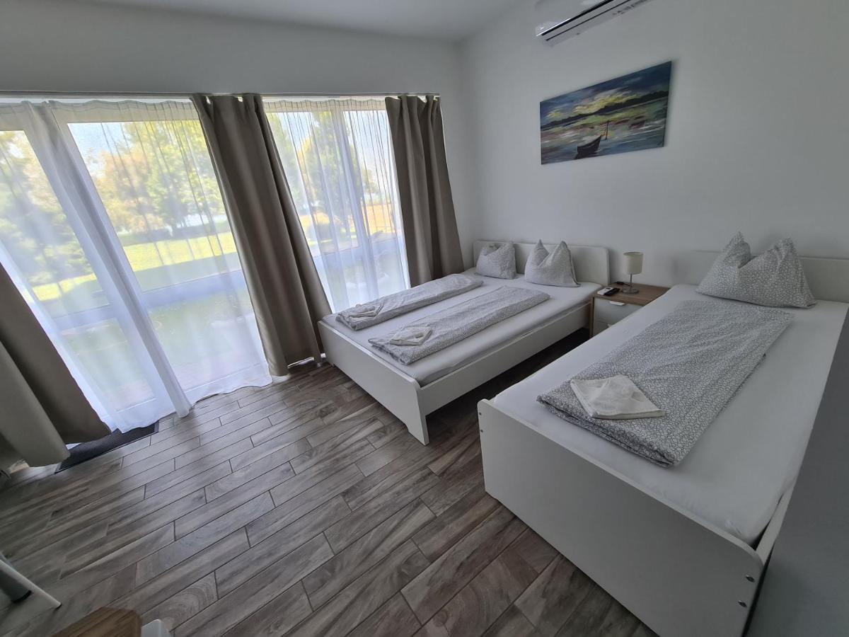 Surman Apartmanok Siofok Exterior photo