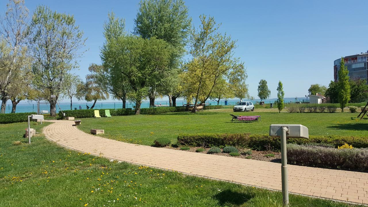Surman Apartmanok Siofok Exterior photo