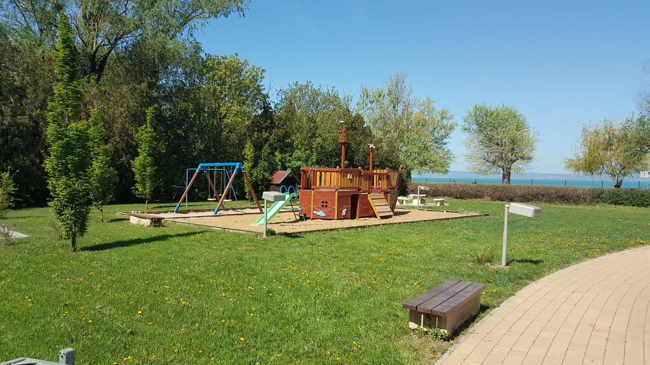 Surman Apartmanok Siofok Exterior photo